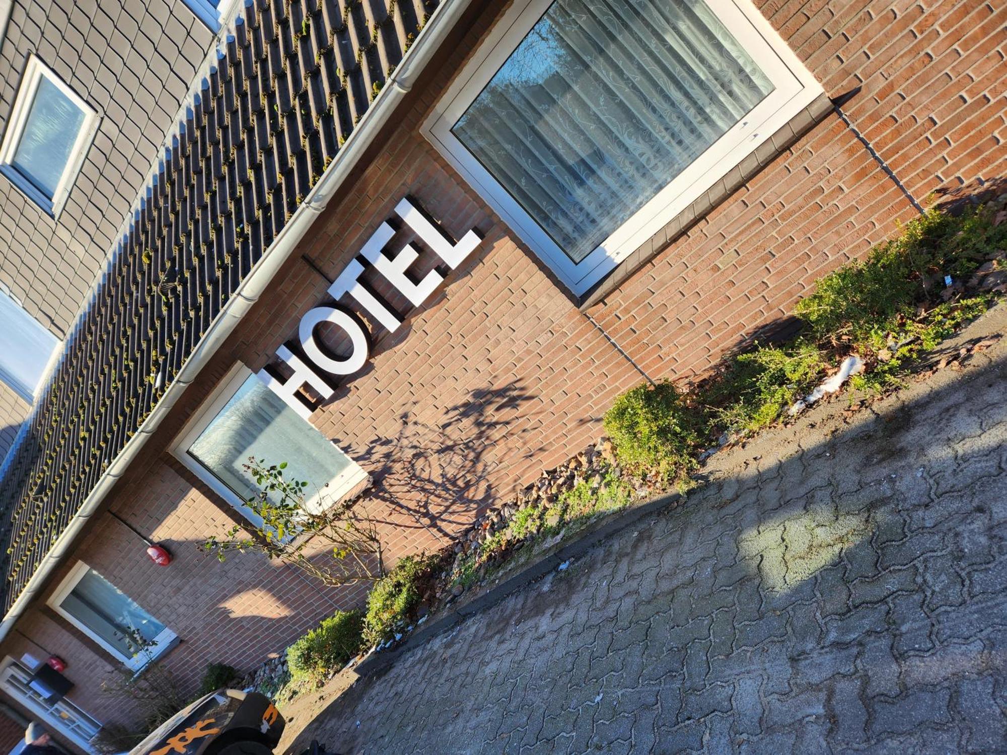 Hotel Heidekrug In Pinneberg Appen 外观 照片